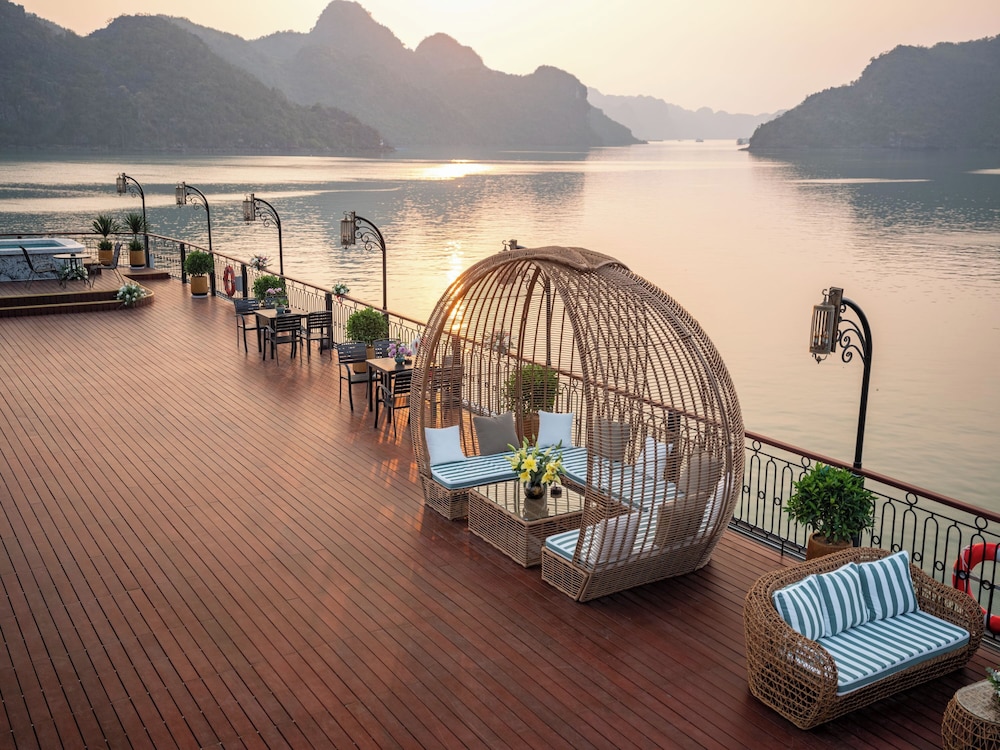 Sundeck