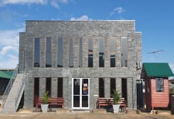Waterland Suites