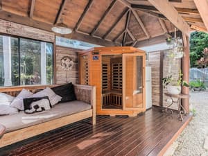 thumbnail: Sauna
