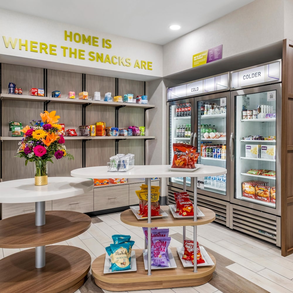 Snack bar