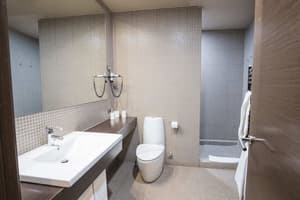thumbnail: Bathroom