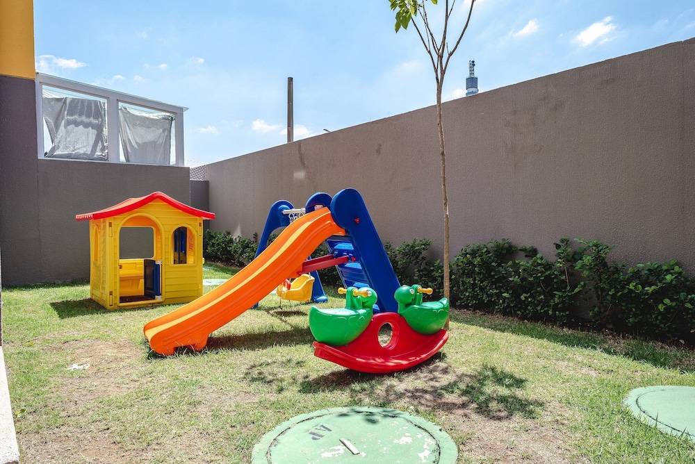 Children's play area - outdoor