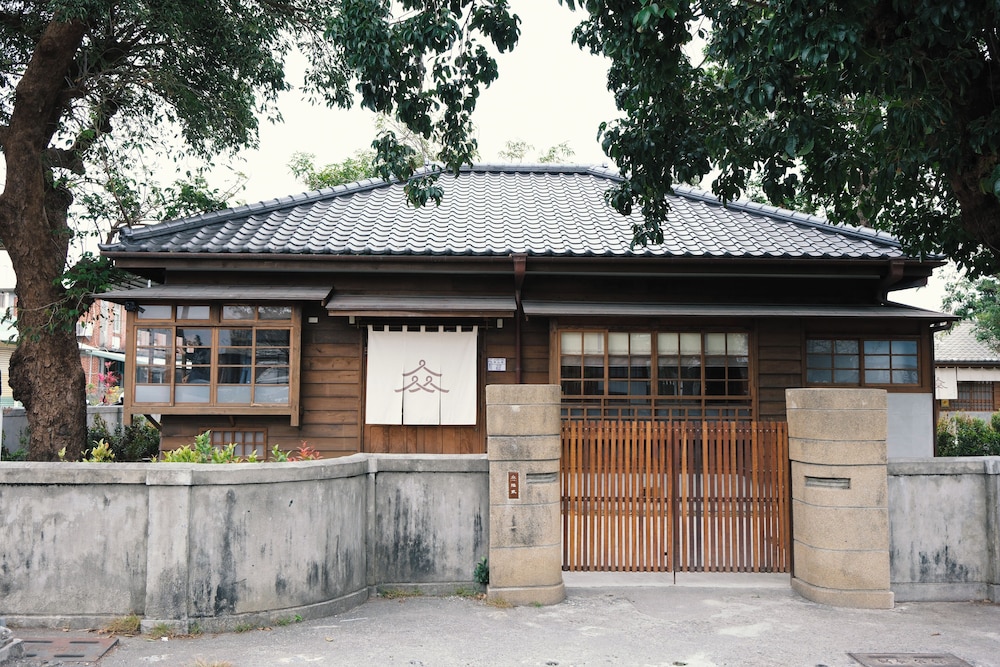 Primary image