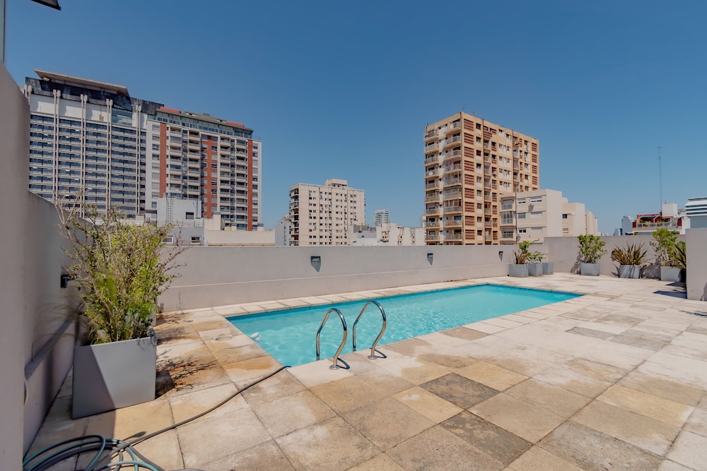 Rooftop pool