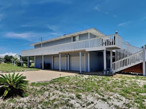 thumbnail: Exterior