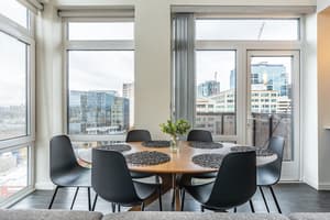 thumbnail: In-room dining