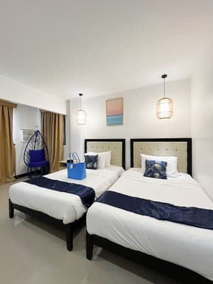 thumbnail: Room