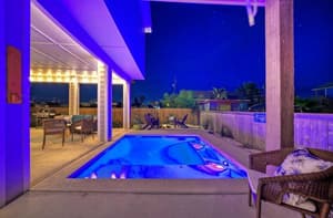 thumbnail: Pool