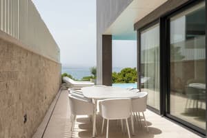 thumbnail: Terrace/patio