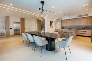 thumbnail: In-room dining