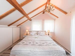 thumbnail: Interior