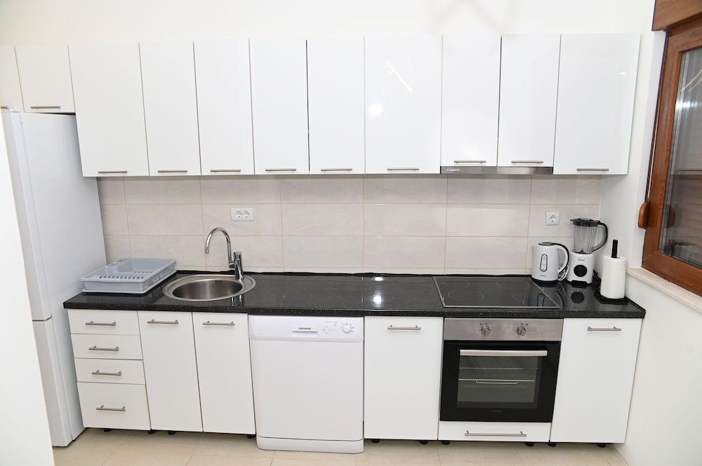 Shared kitchen facilities