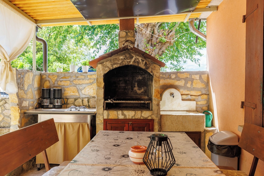 BBQ/picnic area