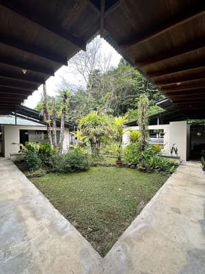 thumbnail: Courtyard view