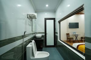 thumbnail: Bathroom