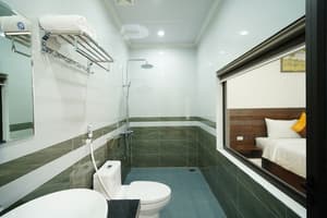 thumbnail: Bathroom