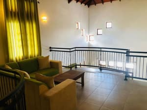 thumbnail: Interior