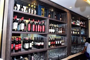 thumbnail: Bar (on property)