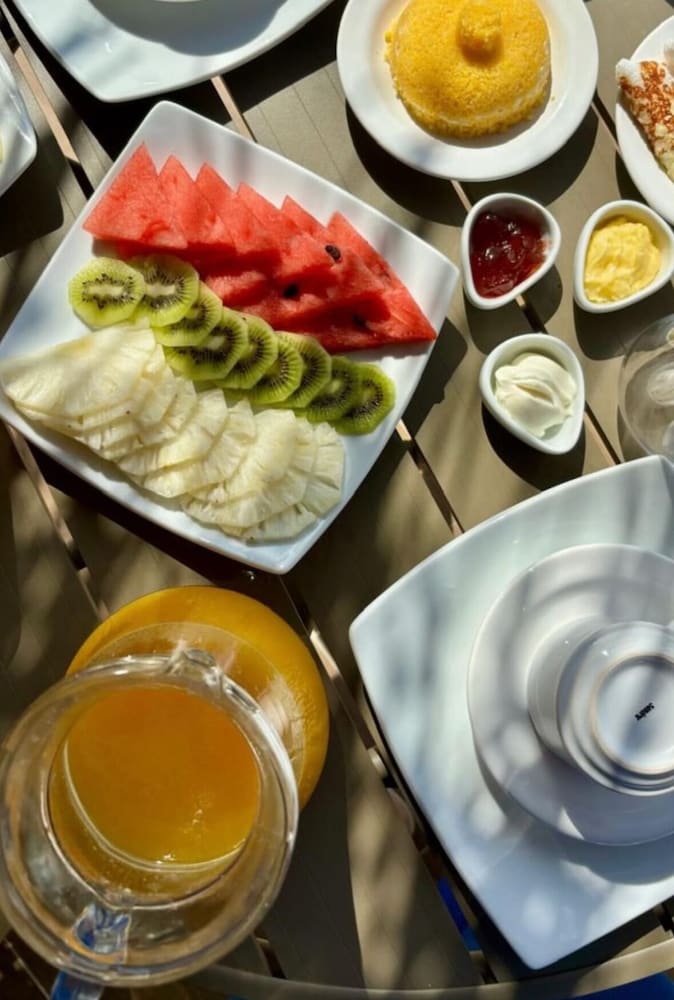 Breakfast meal