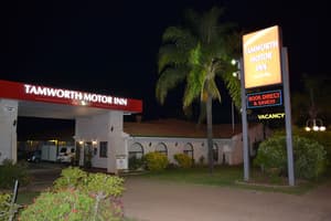 thumbnail: Front of property - evening/night