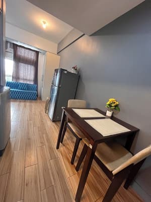 thumbnail: In-room dining