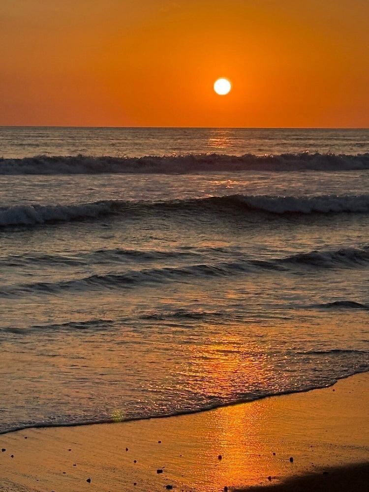 Beach/ocean view