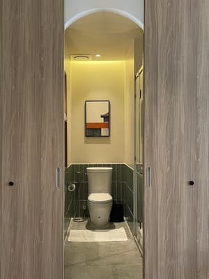 thumbnail: Bathroom
