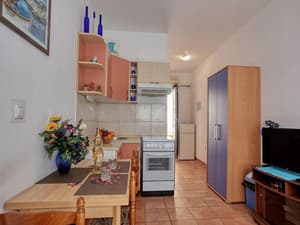 thumbnail: Interior