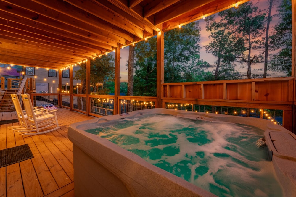 Private spa tub