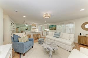 thumbnail: Living area