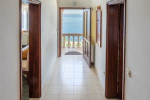 thumbnail: Hallway