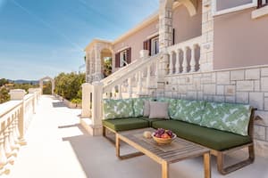 thumbnail: Terrace/patio