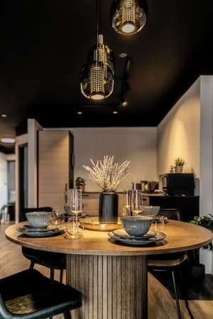 thumbnail: In-room dining