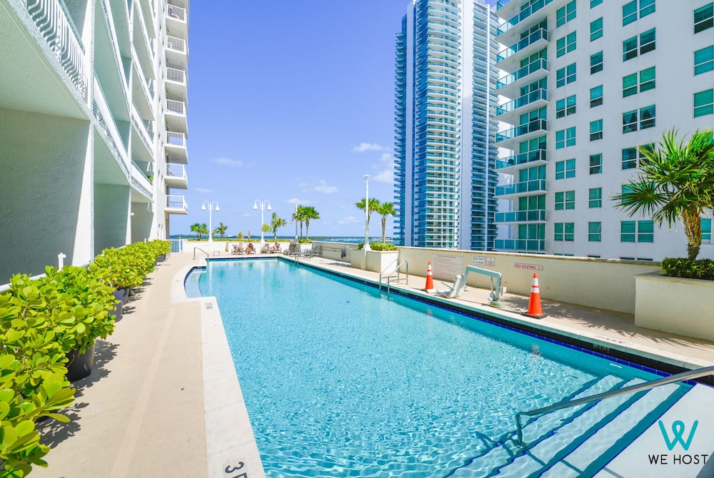 Rooftop pool