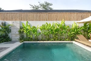 thumbnail: Pool