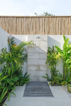 thumbnail: Exterior