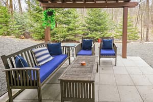 thumbnail: Terrace/patio