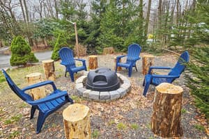 thumbnail: Property grounds