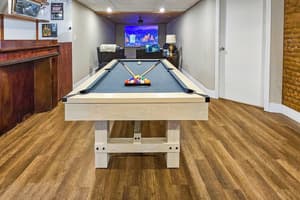 thumbnail: Game room