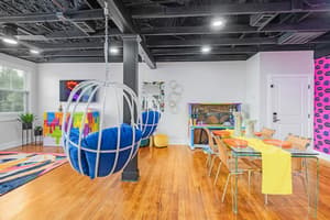thumbnail: In-room dining