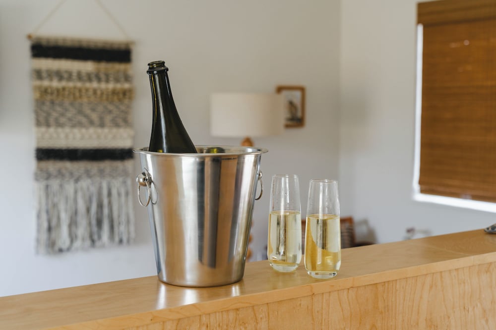 Champagne service