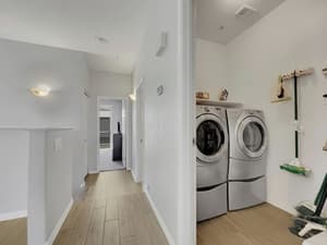 thumbnail: Laundry
