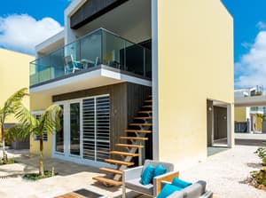 thumbnail: Property entrance