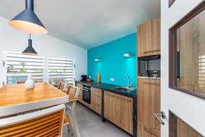 thumbnail: Dining room