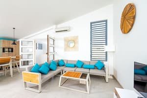 thumbnail: Living room