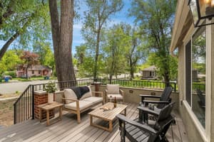 thumbnail: Terrace/patio