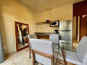 thumbnail: In-room dining
