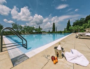 thumbnail: Pool