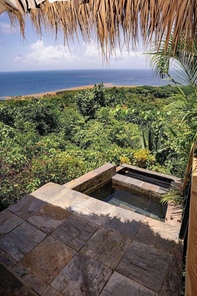 Private spa tub