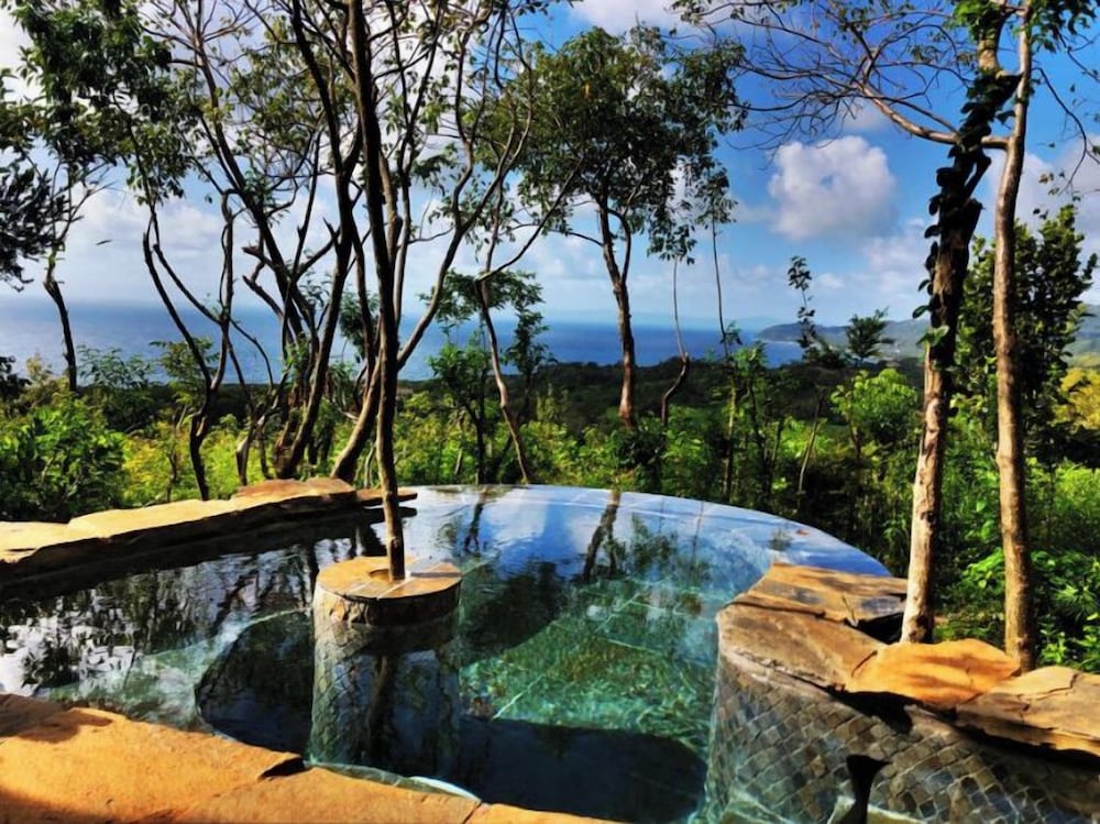 Private spa tub
